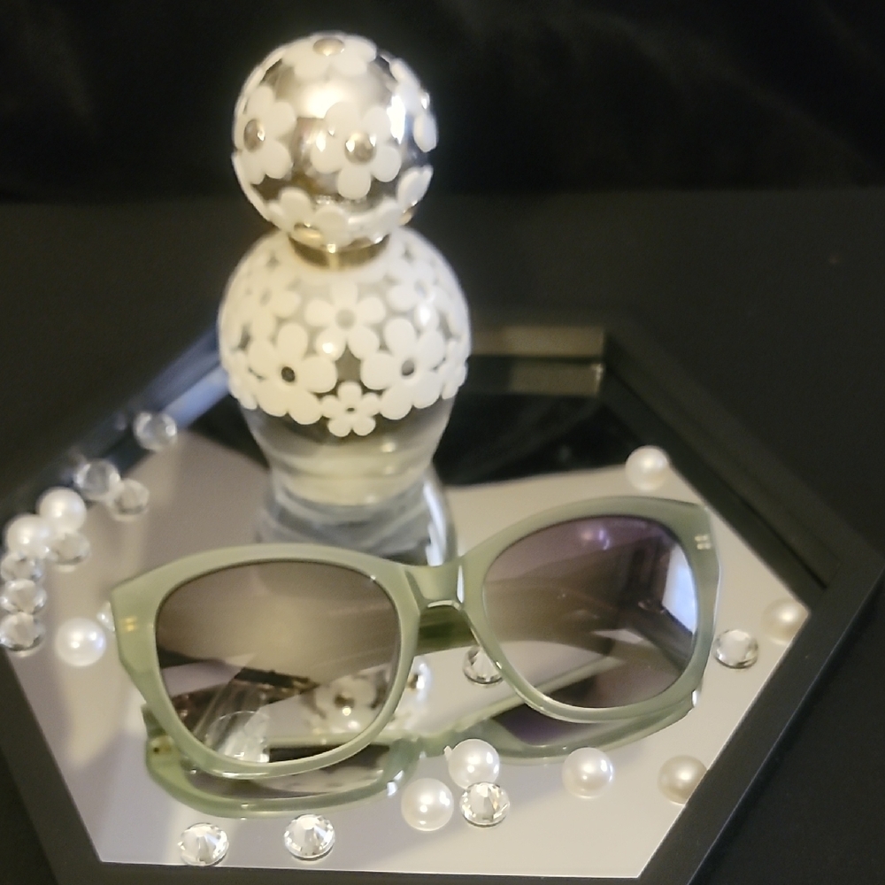 Stylish Green Marc Jacobs Designer Sunglasses